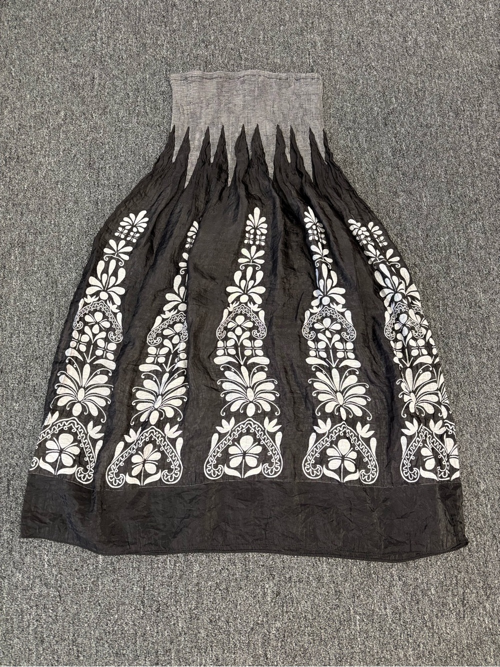 Lapis Black and White Textured Maxi Skirt One Size